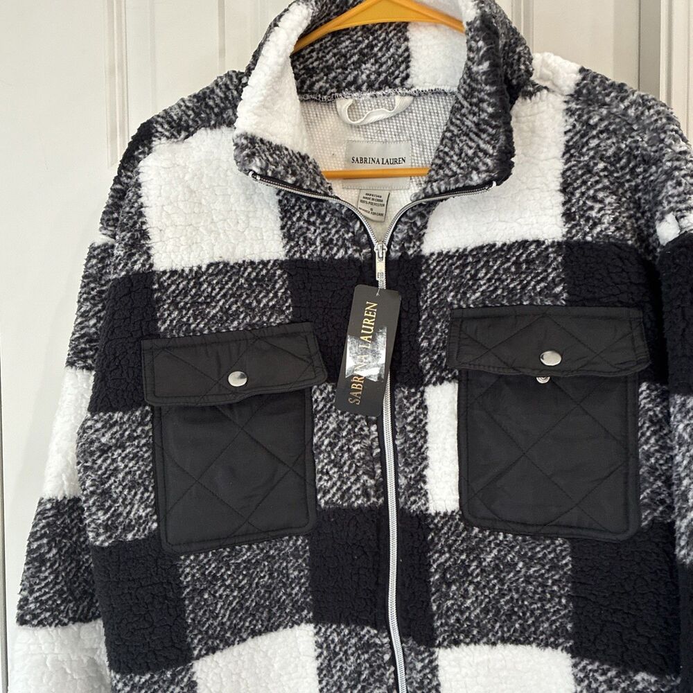 Sabrina Laurence New York Women's Size Small Black White Sherpa Jacket Zip Up